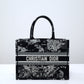 DO1286 Book Tote dragon black