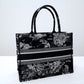 DO1286 Book Tote dragon black