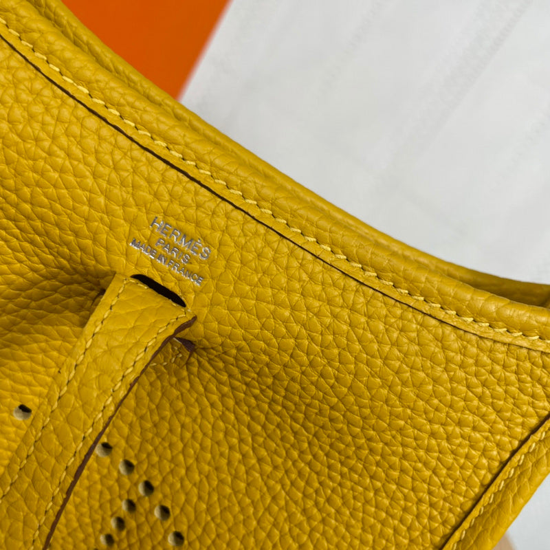 Ozarra - HMS Bags - 934