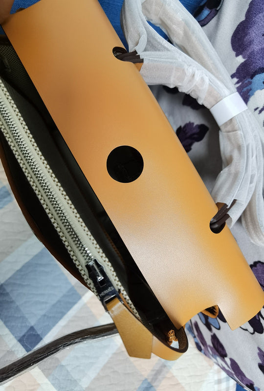 Ozarra - HMS Bags - 792