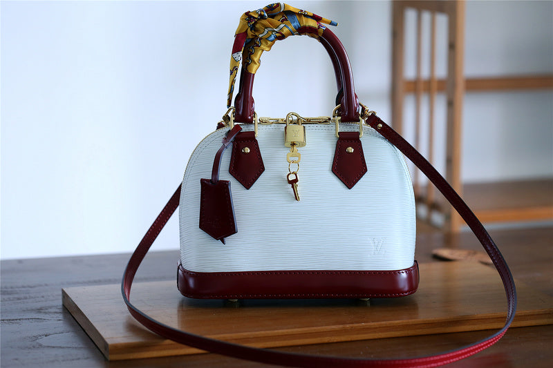 Ozarra Fashion Lu-Vi bags - 8259