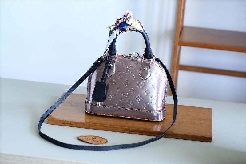 Ozarra Fashion Lu-Vi bags - 8272
