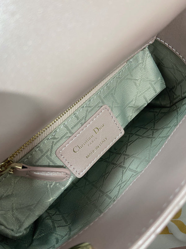 OZ - Dir Bags - 890