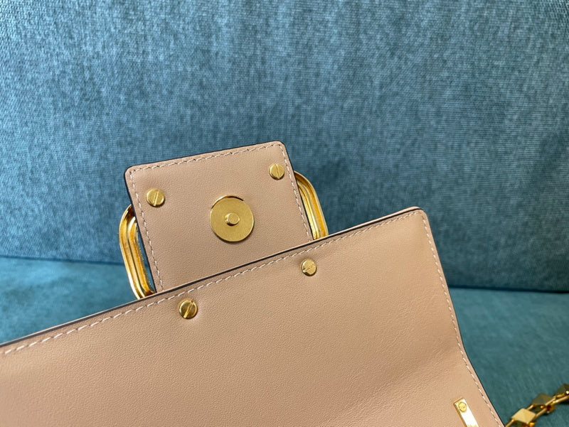 OZ - VEL Bags - 860