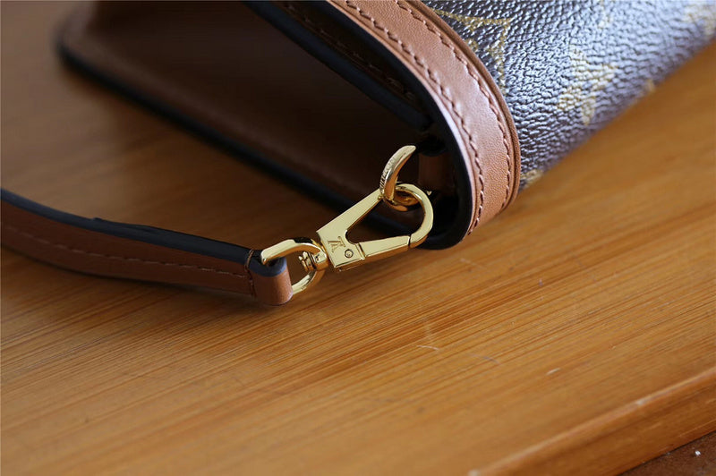 Ozarra Fashion Lu-Vi bags - 8137