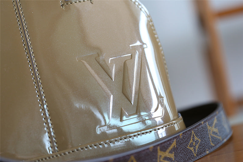 Ozarra Fashion Lu-Vi bags - 8280