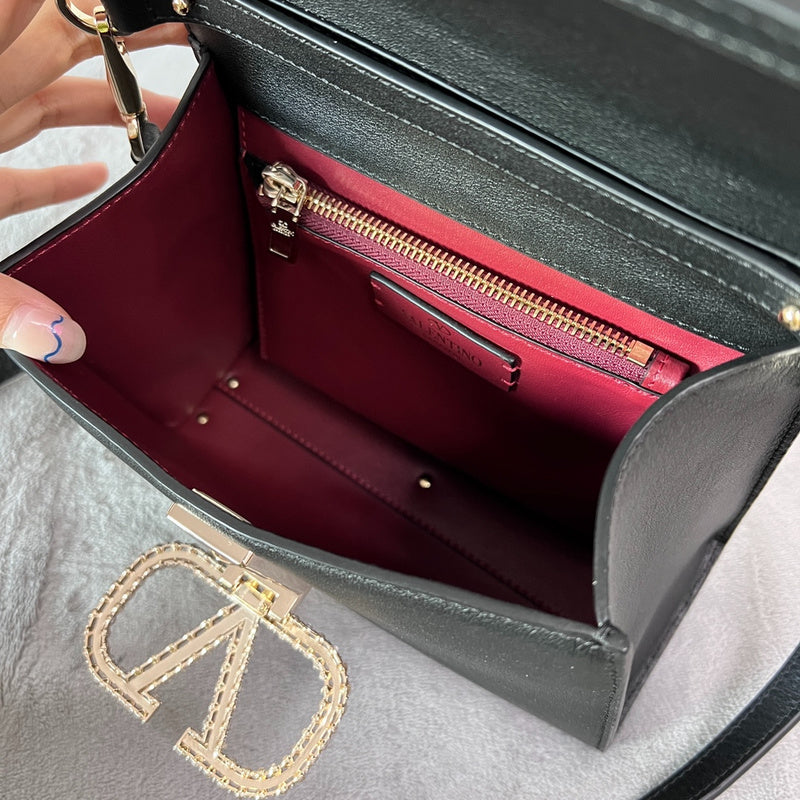 OZ - VEL Bags - 687