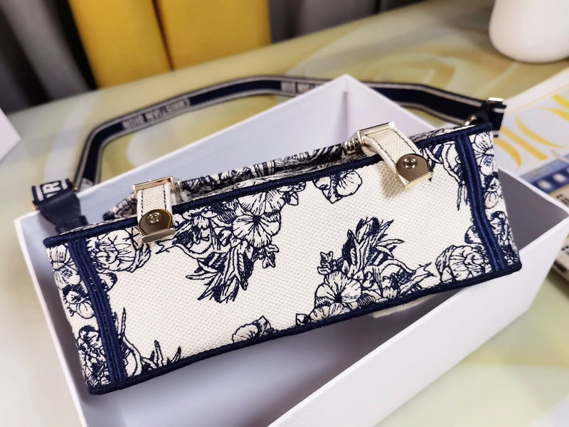Ozarra - Dir Bags - 1670