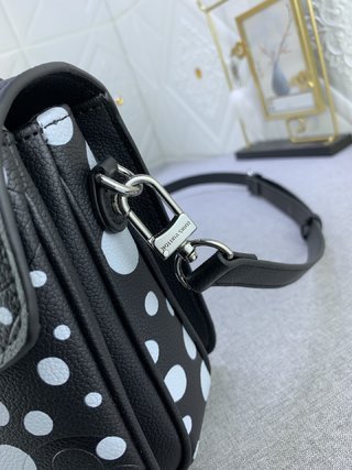 Ozarra - GUKI Women Bags - 1609