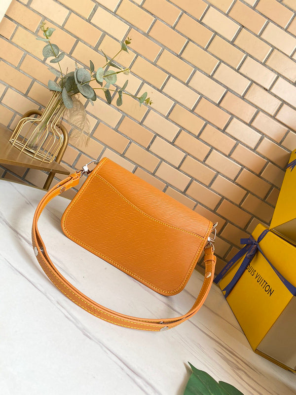 Ozarra - GUKI Women Bags - 2017