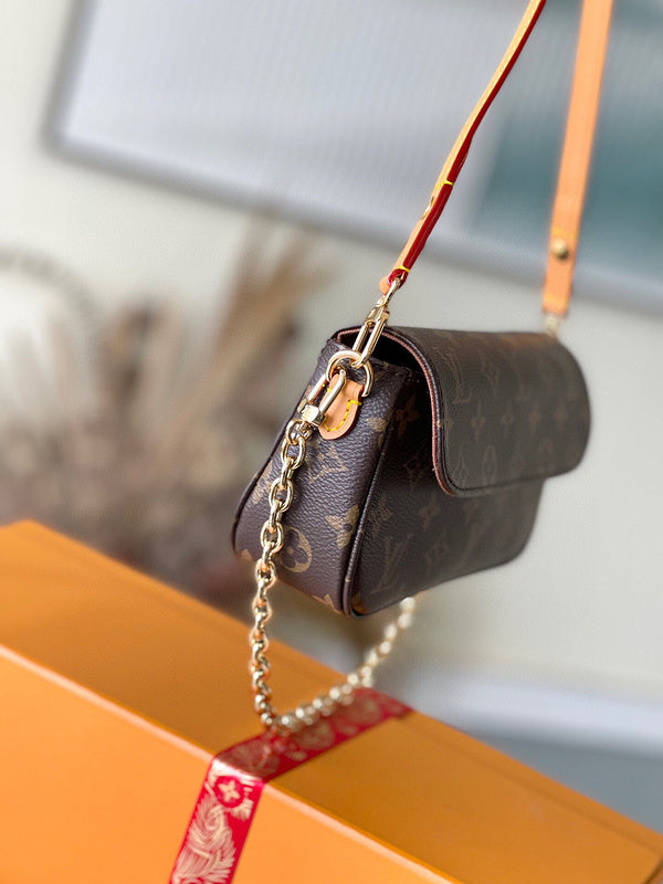 Fashion Lu-Vi bags - 4045