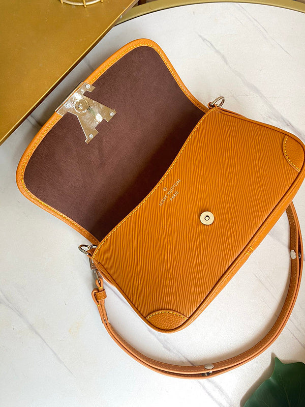 Ozarra - GUKI Women Bags - 2017