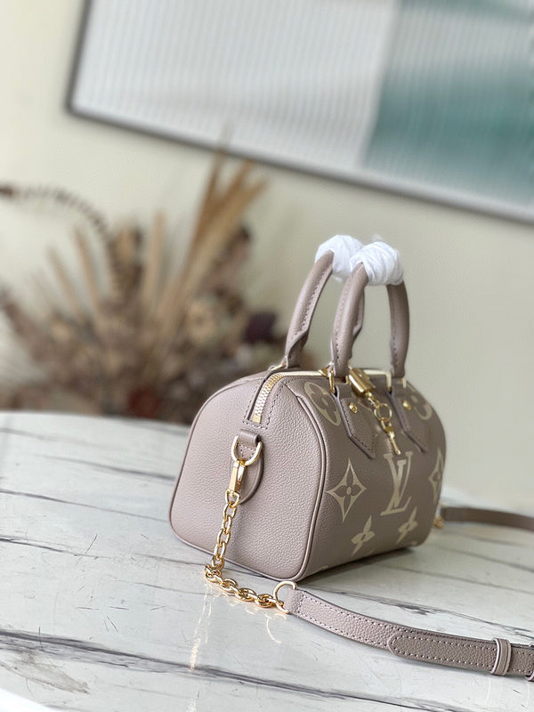 Fashion Lu-Vi bags - 4338