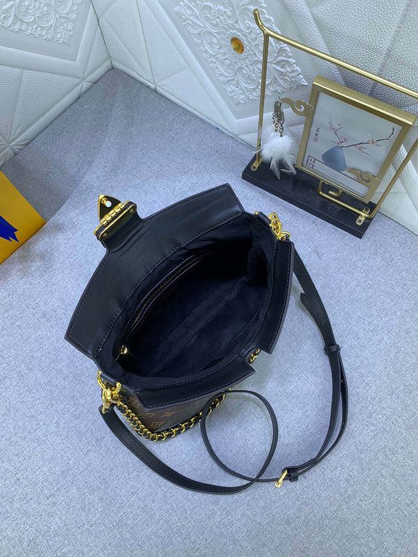Ozarra - GUKI Women Bags - 1486