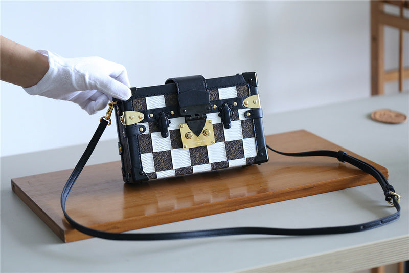 Ozarra Fashion Lu-Vi bags - 8221