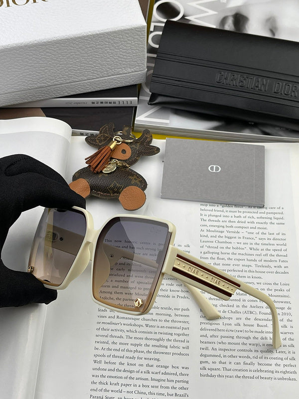 OZ - Dir Sunglasses - 127
