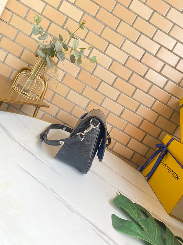Ozarra - GUKI Women Bags - 2027