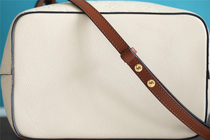 Ozarra Fashion Lu-Vi bags - 8557