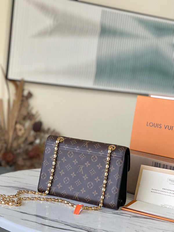 Fashion Lu-Vi bags - 4447