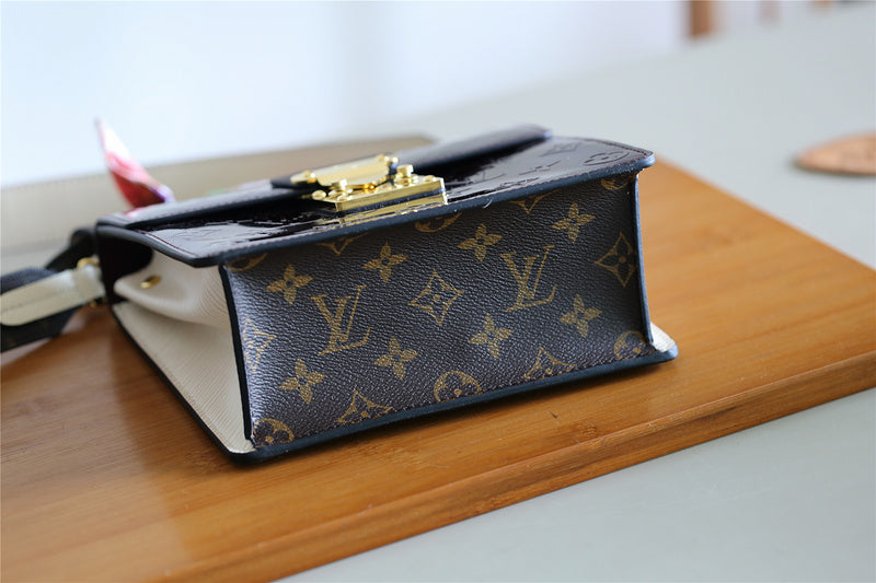 Ozarra Fashion Lu-Vi bags - 8051