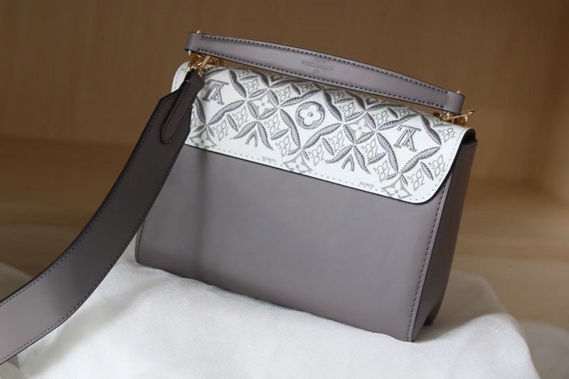 Ozarra - GUKI Women Bags - 1959