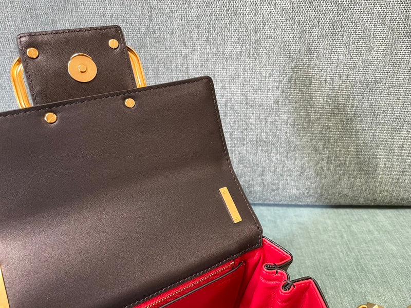 OZ - VEL Bags - 557