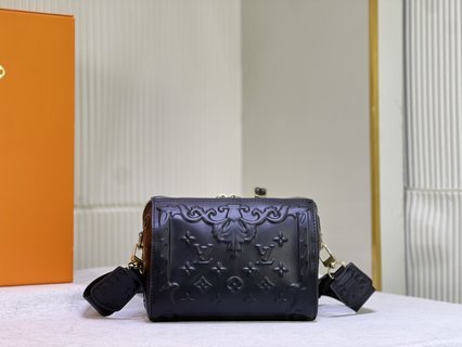 Ozarra - GUKI Women Bags - 1620