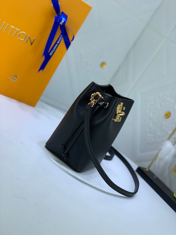 Ozarra - GUKI Women Bags - 2081