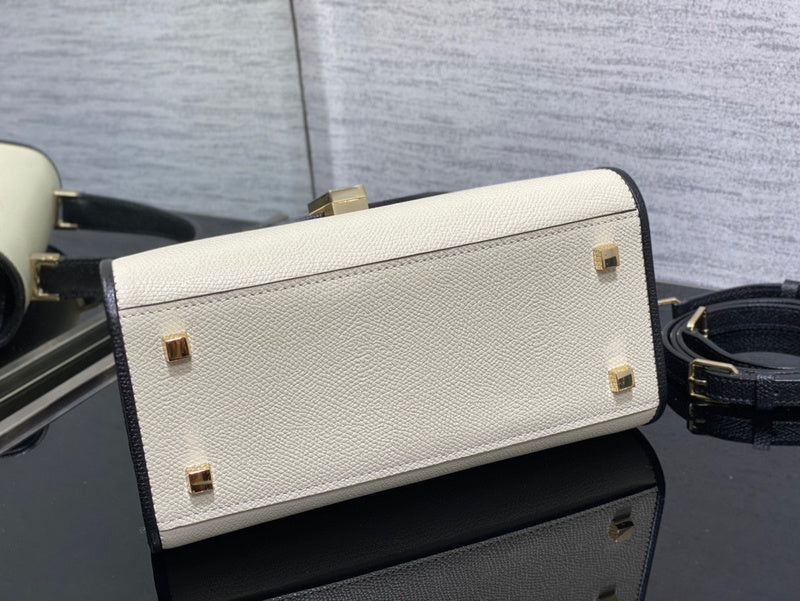Ozarra - HMS Bags - 007