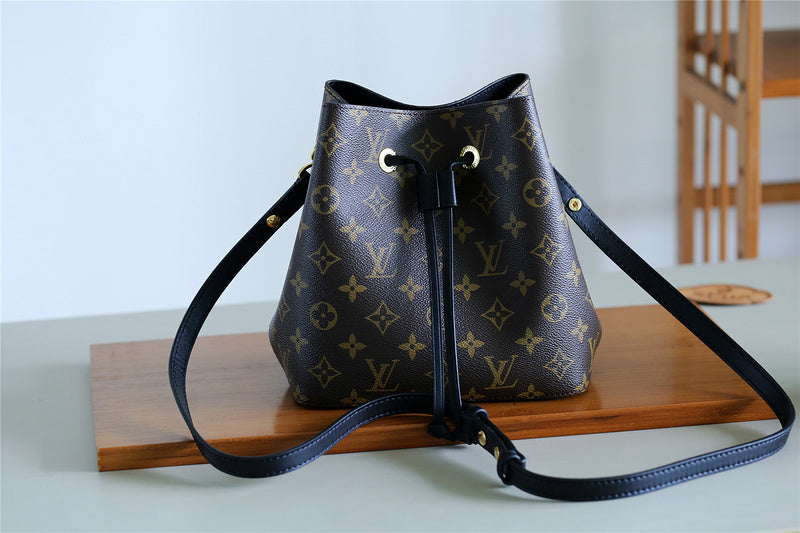 Ozarra Fashion Lu-Vi bags - 8580