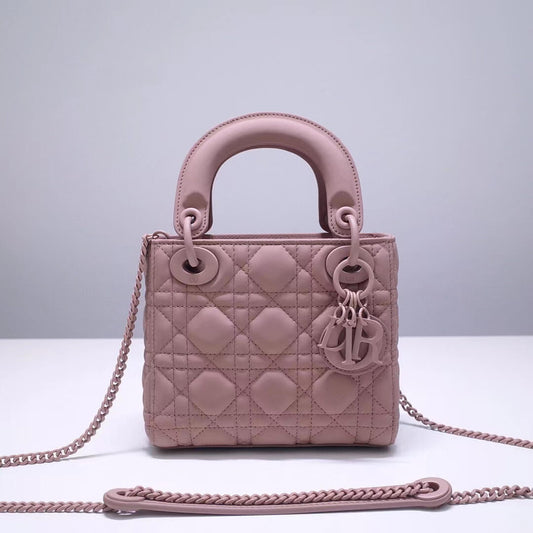 DO 44531 Mini lady classic minisize 17cm apricot