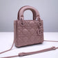 DO 44531 Mini lady classic minisize 17cm apricot
