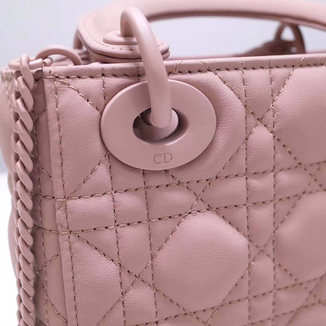 DO 44531 Mini lady classic minisize 17cm apricot