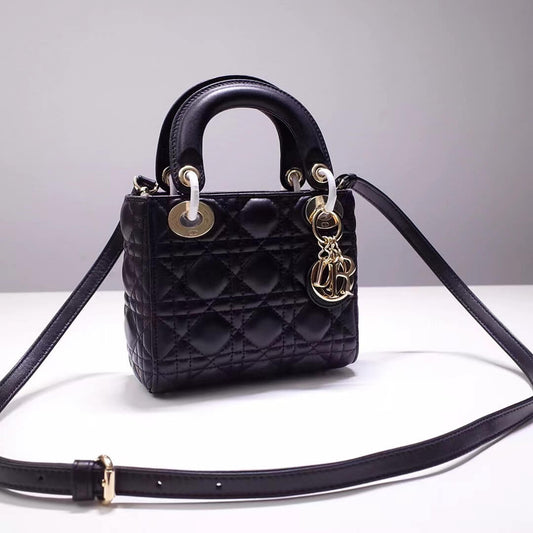 DO 44531 Mini lady classic minisize 17cm black red