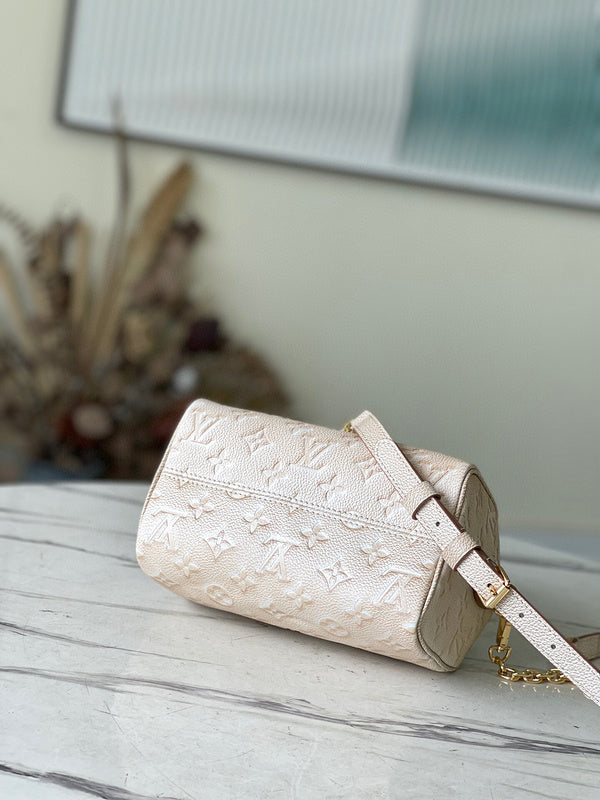 Fashion Lu-Vi bags - 4925