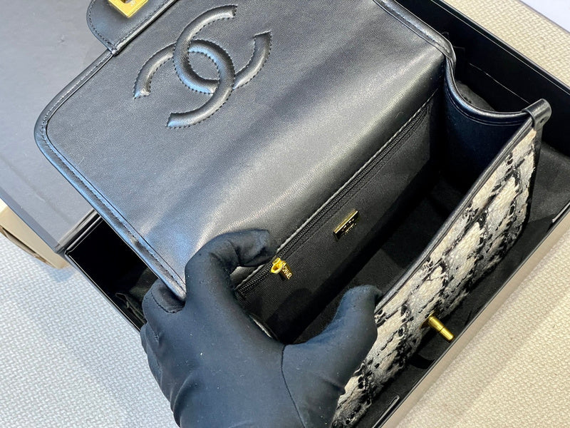 Ozarra - CHL Bags - 7312