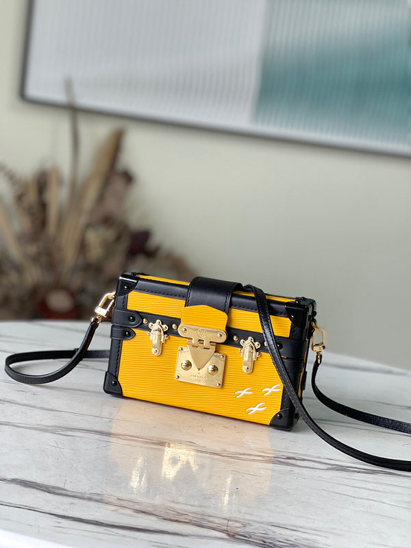 Fashion Lu-Vi bags - 4979