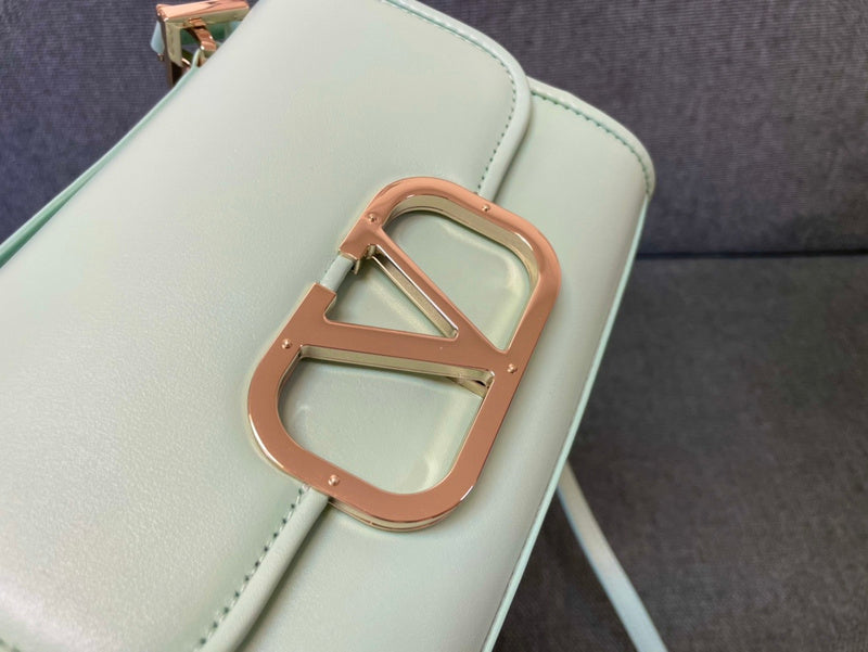 OZ - VEL Bags - 820