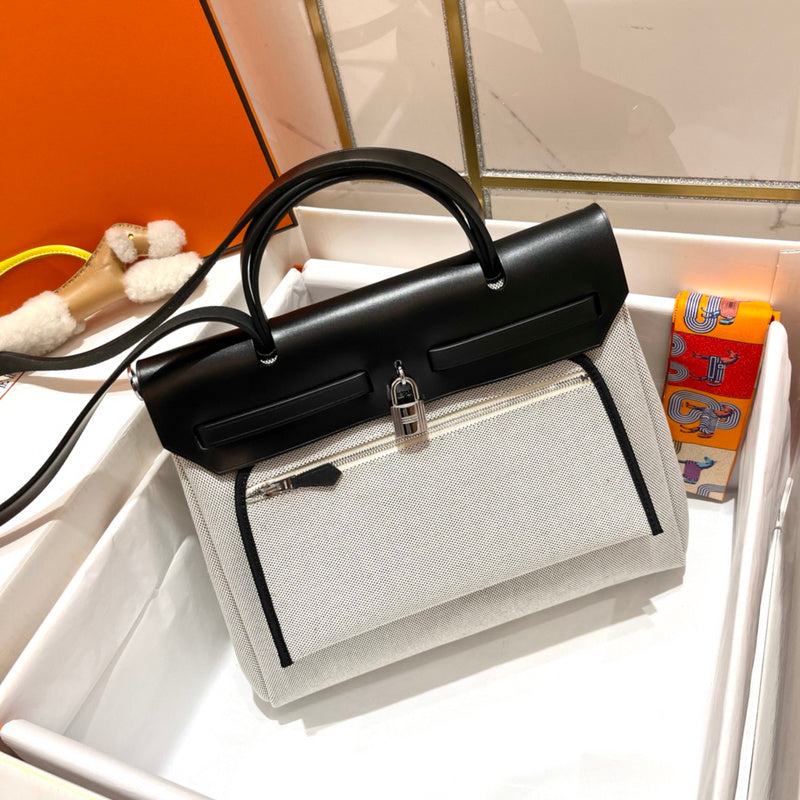 Ozarra - HMS Bags - 061