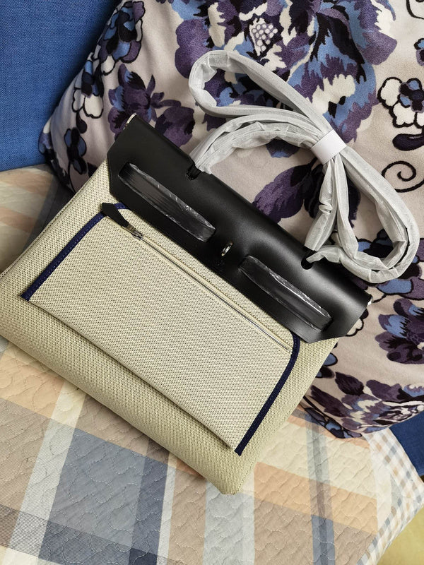 Ozarra - HMS Bags - 777