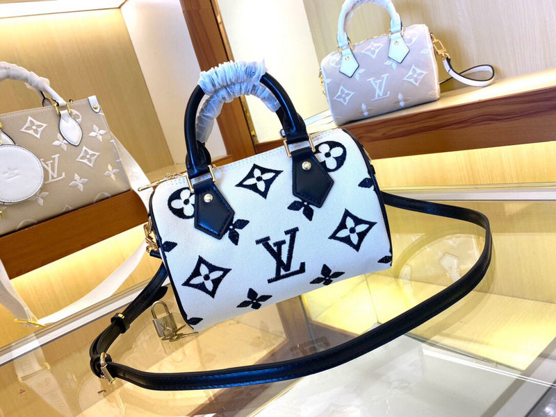 Ozarra - GUKI Women Bags - 1371