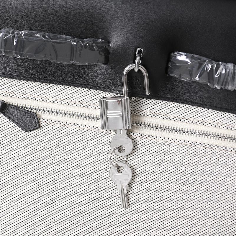 Ozarra - HMS Bags - 070