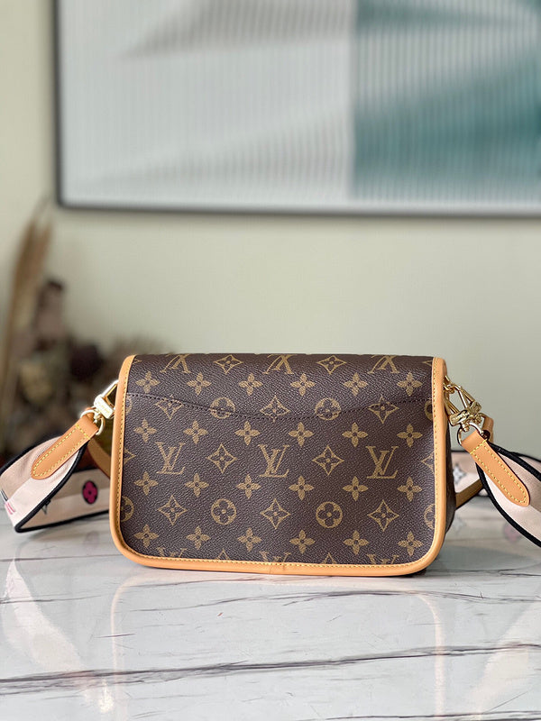 Fashion Lu-Vi bags - 5446