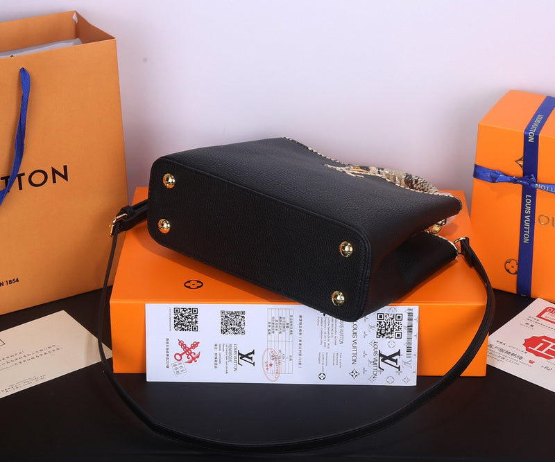 Ozarra - GUKI Women Bags - 1706