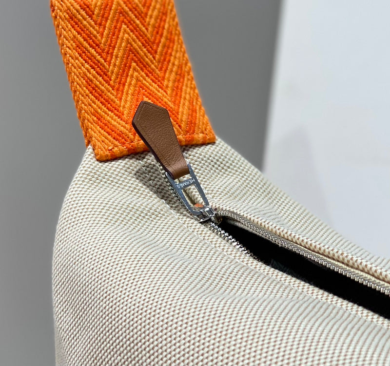 Ozarra - HMS Bags - 090