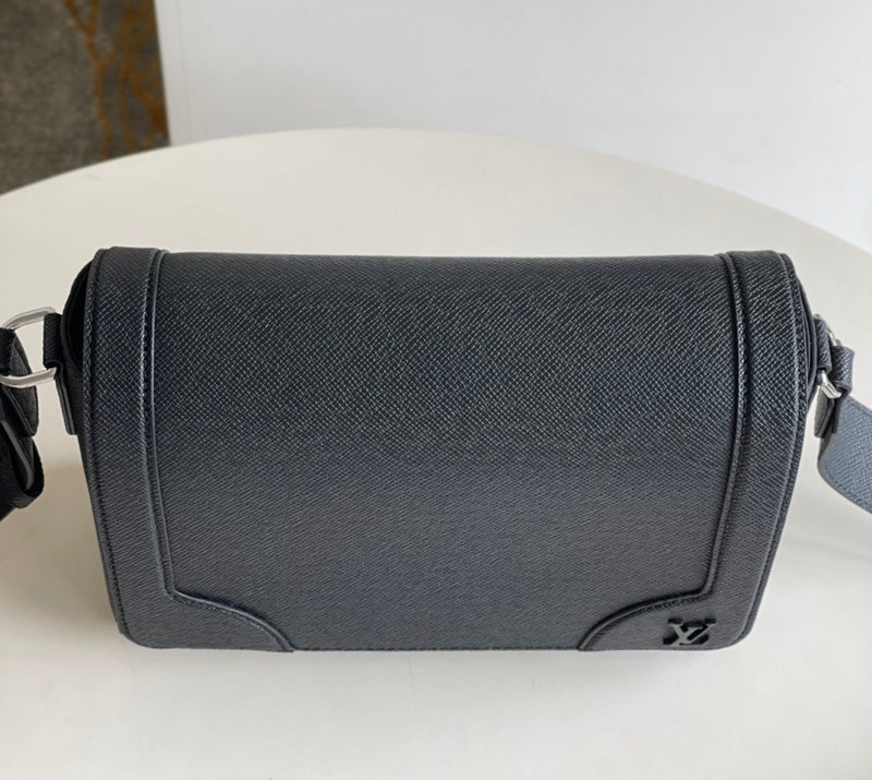 Fashion Lu-Vi bags - 3205