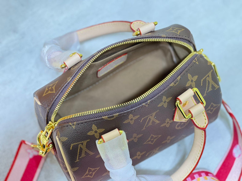 Ozarra - GUKI Women Bags - 1529