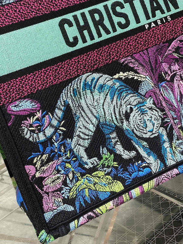 Ozarra - Dir Bags - 001