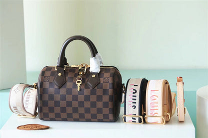 Ozarra - LUV Bags - 153