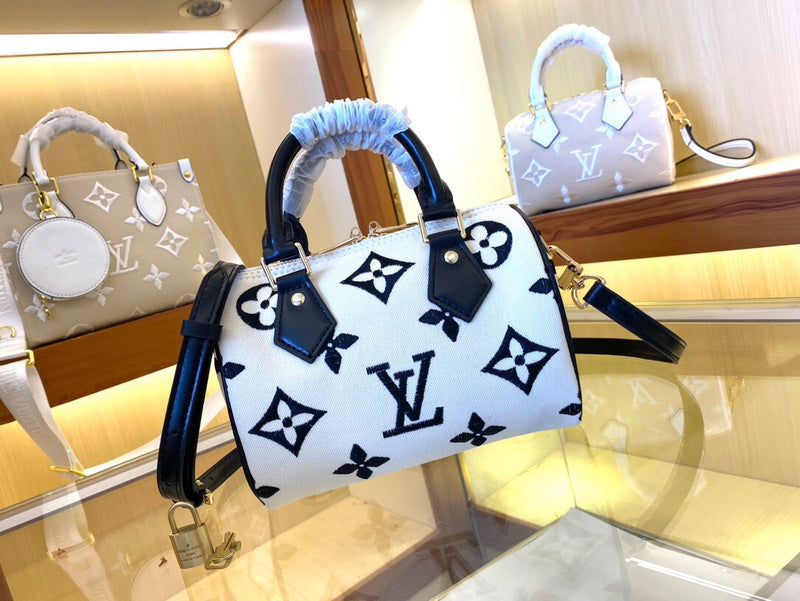 Ozarra - GUKI Women Bags - 1371